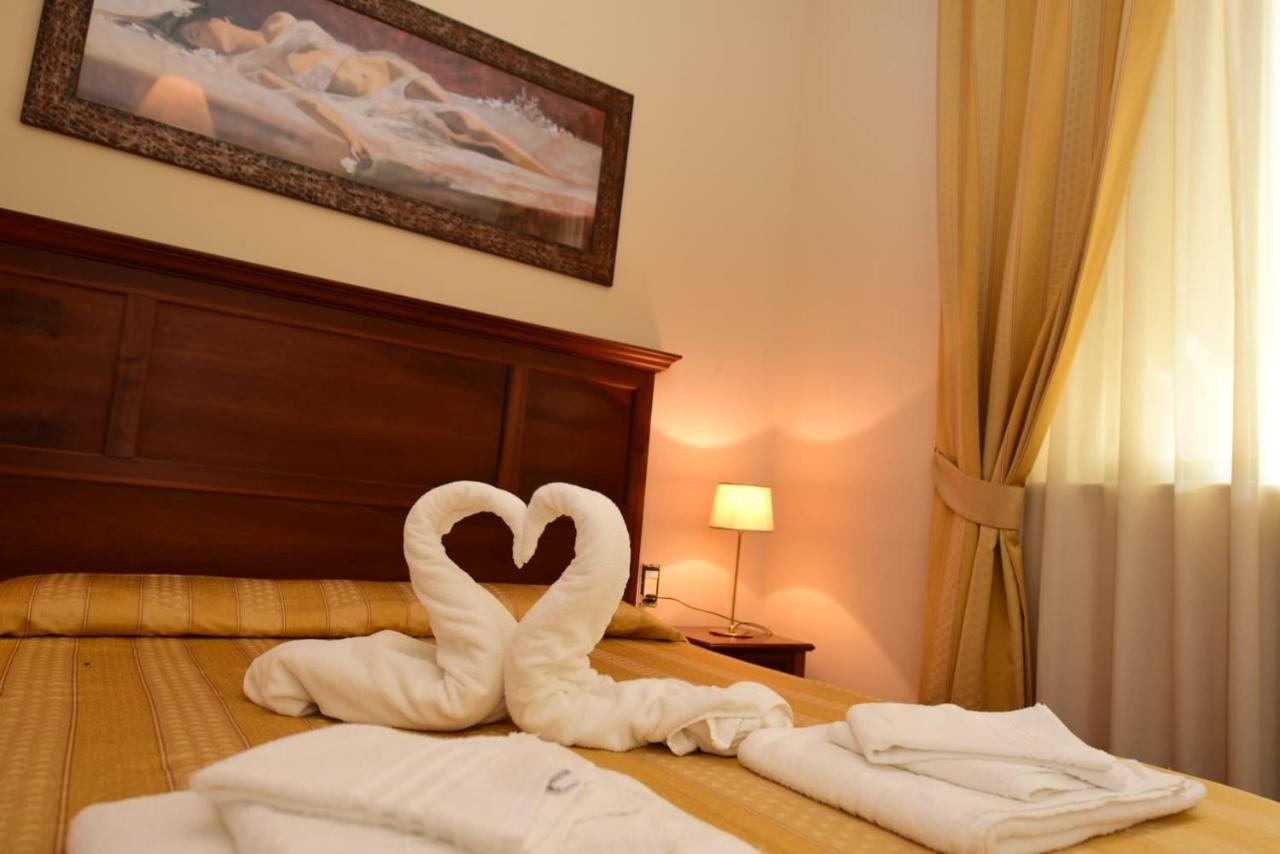 Albergo La Locanda Degli Apolidi Atena Lucana Dış mekan fotoğraf